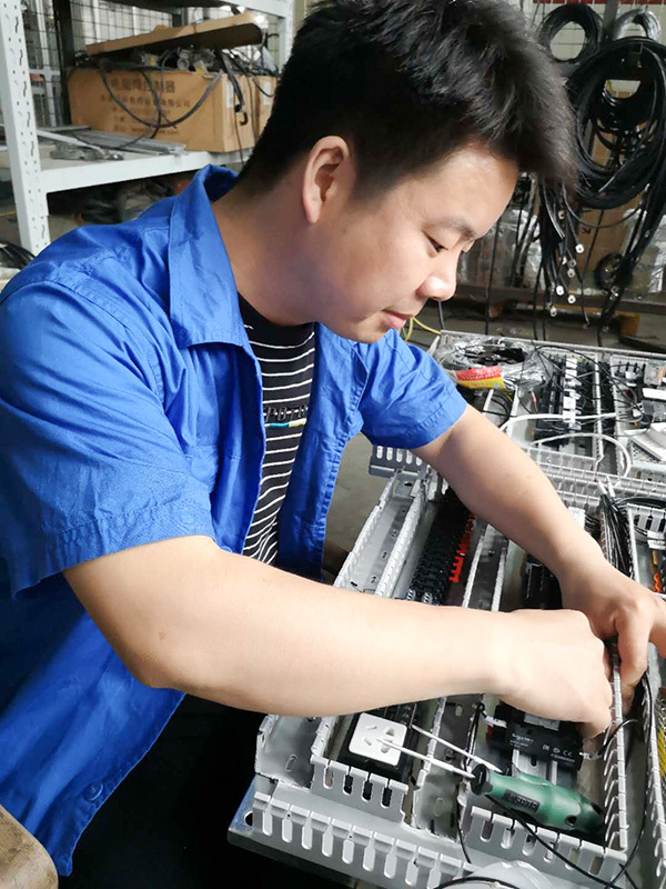 榮仕杰服務人員-5